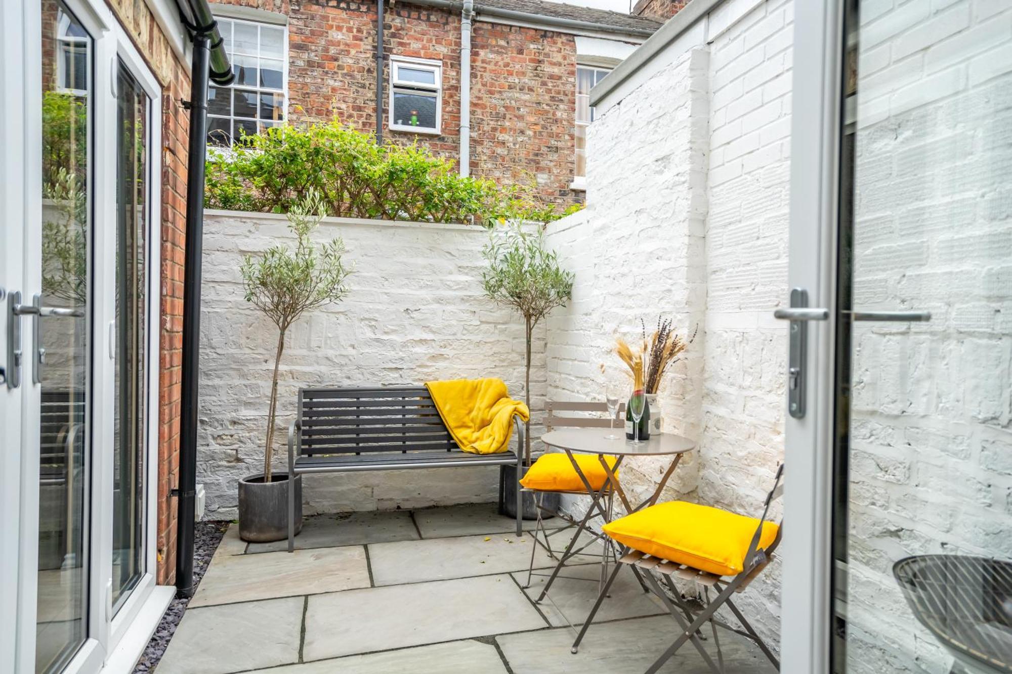 The Mustard Pot Villa York Exterior photo